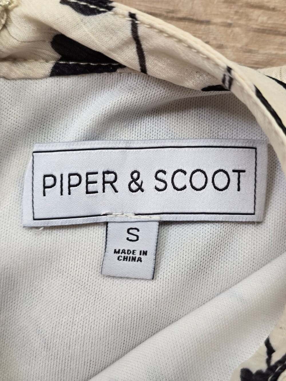 Piper & Scoot Floral Tiered Midi Dress Black Ivory Lined Short Sleeve S - Picture 6 of 10